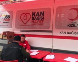 Kızılay Kan Bağış Merkezi vatandaşları kan bağışına davet etti