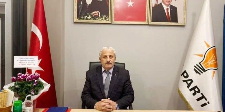 AK Parti Borçka İlçe Başkanı Karagöz, Güreşen Köprüsü Hakkında Basın Açıklamasında Bulundu