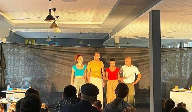 Korumalı: Festivalde “Dans Eden Ev” isimli çocuk oyunu sergilendi