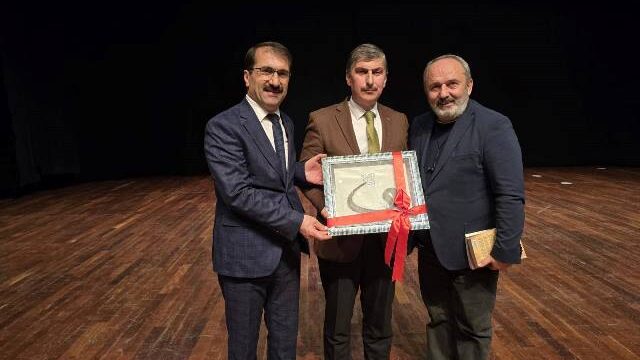 Korumalı: Artvin’de “Mehmet Akif’i Anlamak” adlı bir program gerçekleştirdi