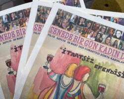 Korumalı: “Senede Bir Gün” dergisi, Borçka’da vatandaşlara ücretsiz olarak dağıtıldı